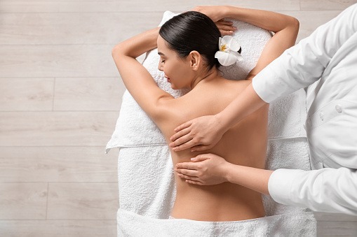 The Deep-Rooted Benefits of Shiatsu Massage