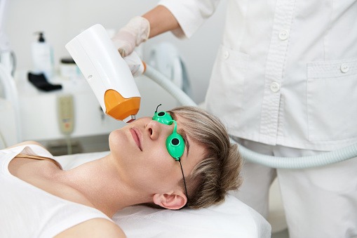 What is IPL Facial Treatment and How Can it Help?