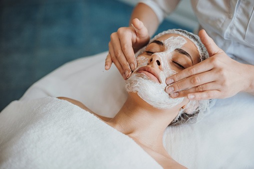 From Affordable to Luxury: Navigating the Spectrum of Spa Day Prices