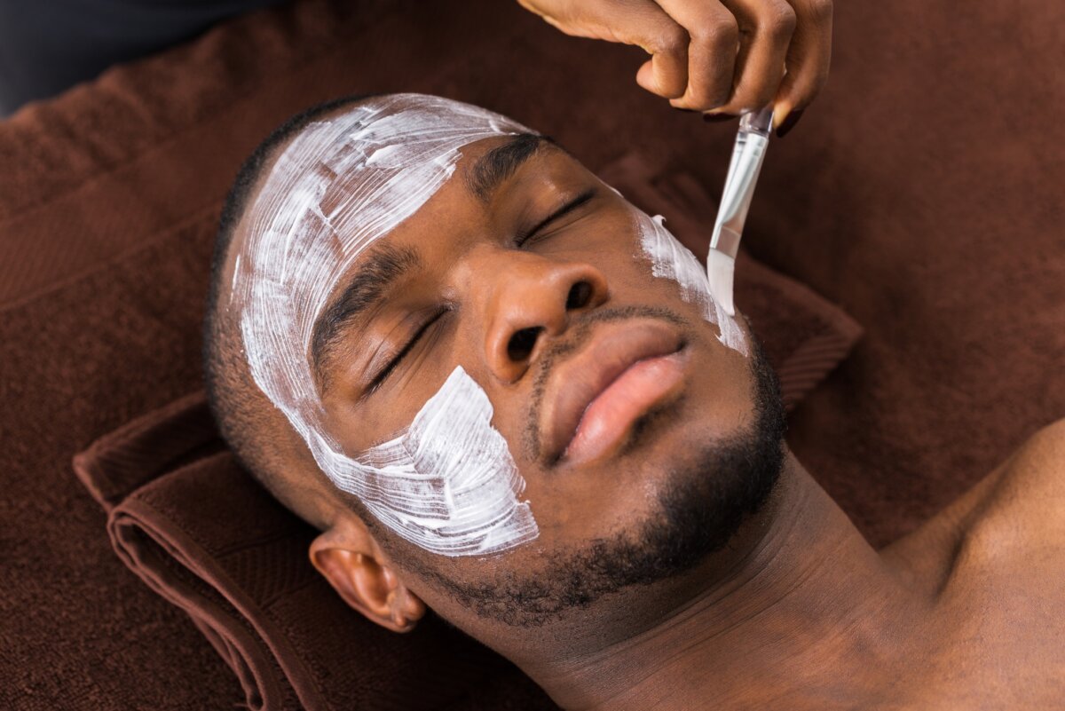 Tailored Facial Treatments for Men’s Skincare
